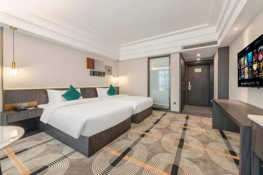 Bed in Park Lane Hotel