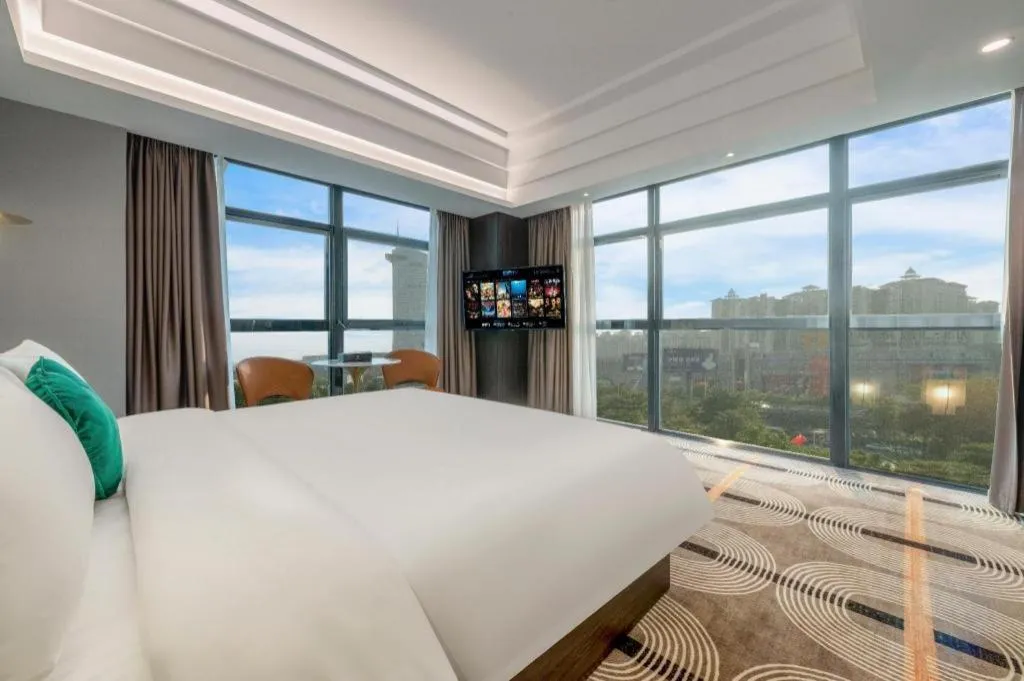 Bed in Park Lane Hotel