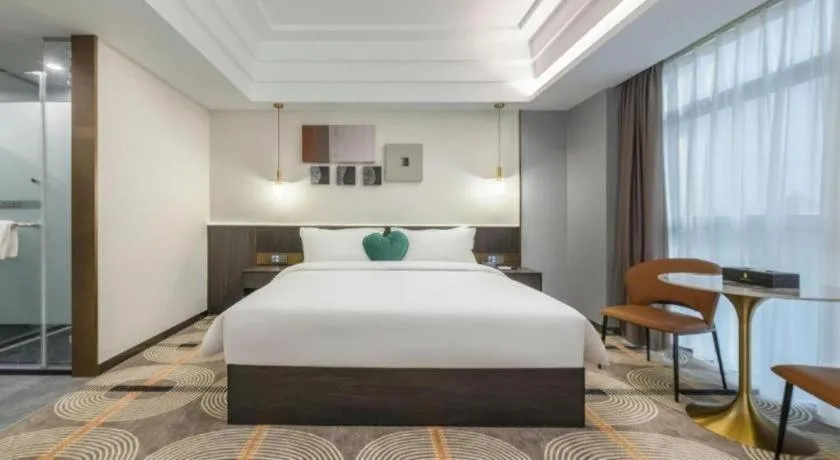 Bed in Park Lane Hotel