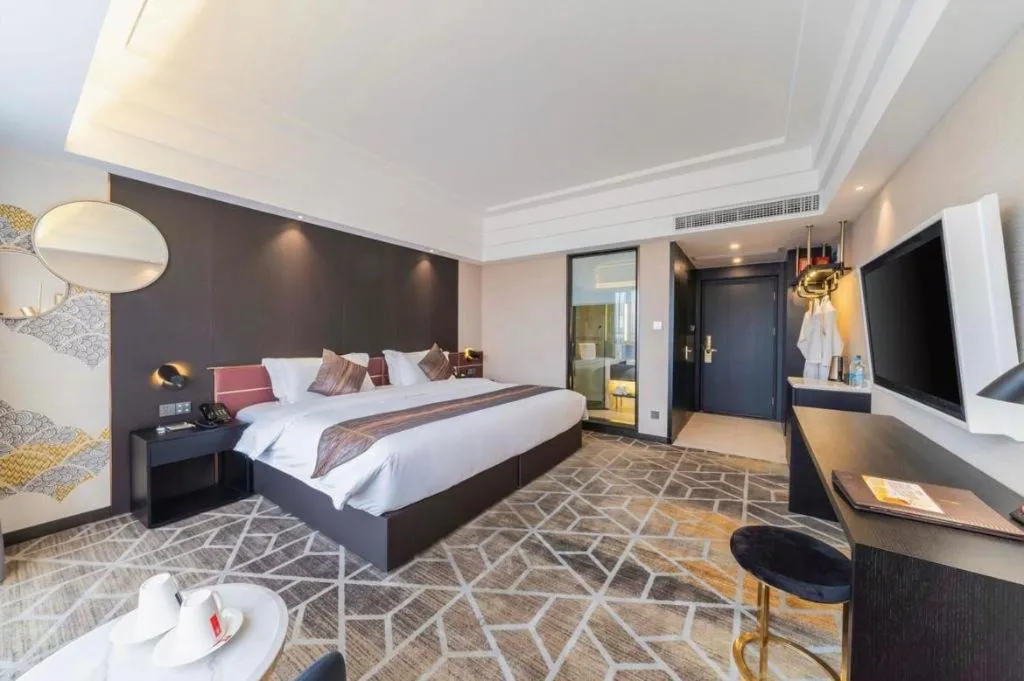 Bed in Park Lane Hotel