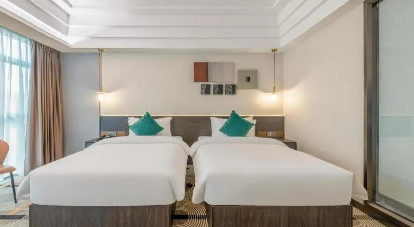 Bed in Park Lane Hotel