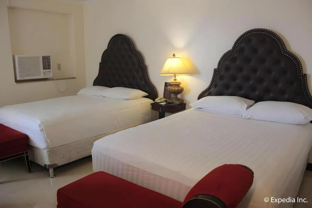 Bed in Subic Bay Venezia