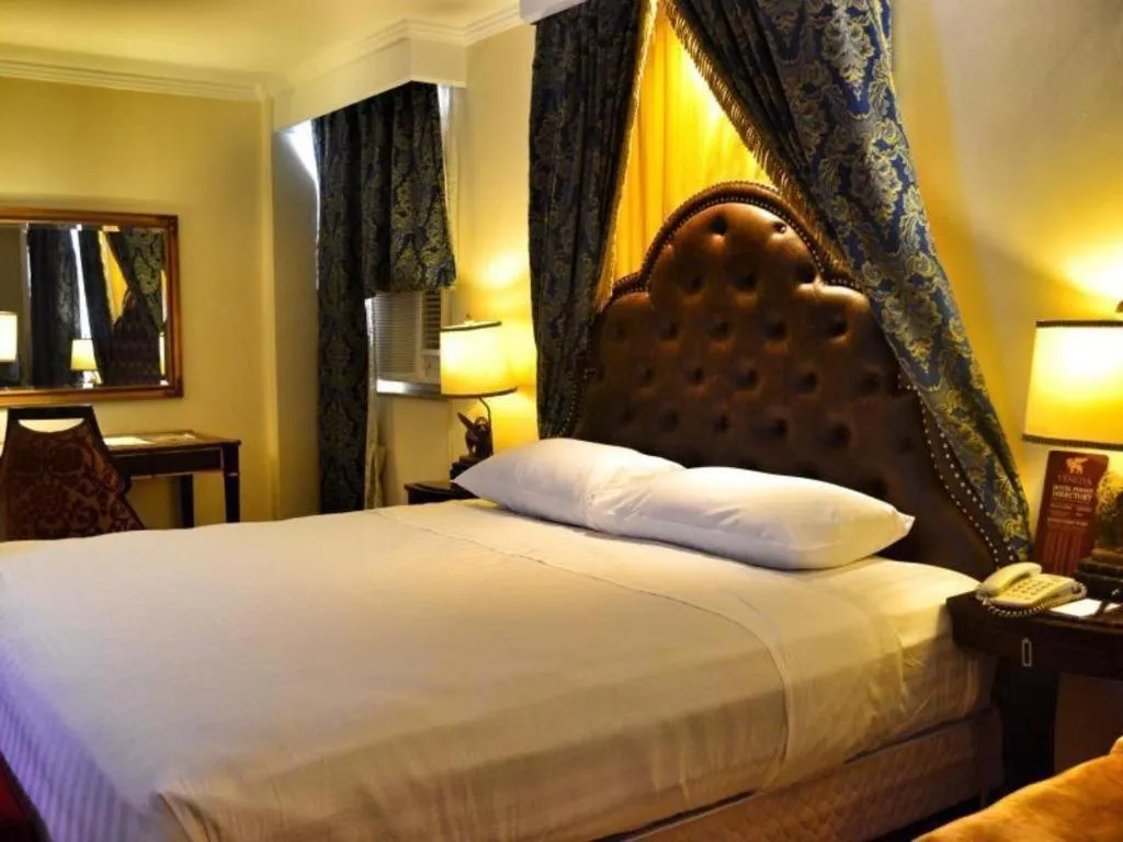 Bed in Subic Bay Venezia