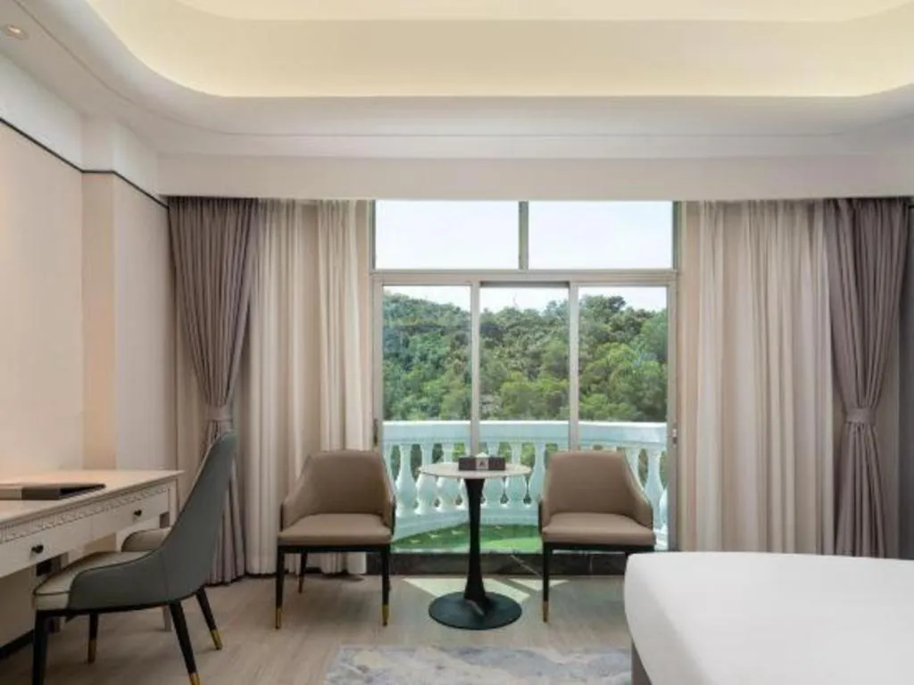 Bed in Zhuhai Dehan Hotel