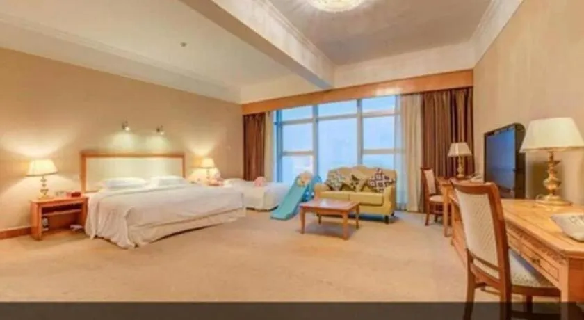 Bed in Zhuhai Dehan Hotel