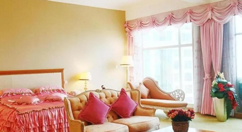 Bed in Zhuhai Dehan Hotel