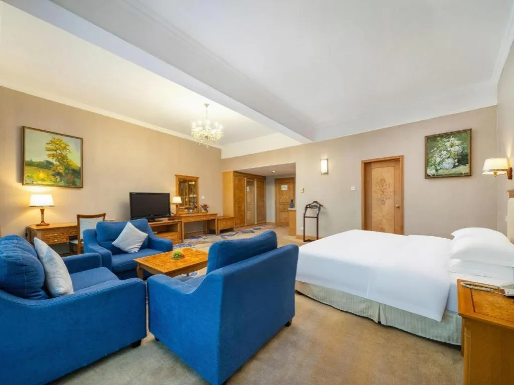 Bed in Zhuhai Dehan Hotel