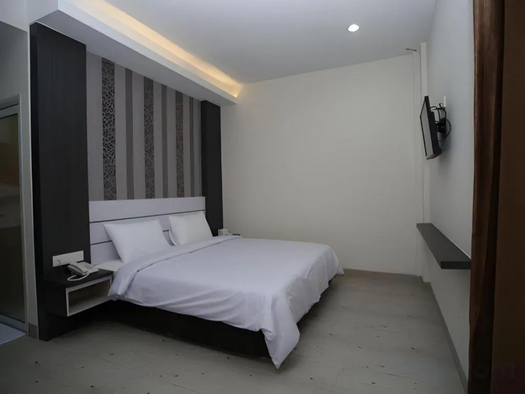 Bed in Redlink Hotel