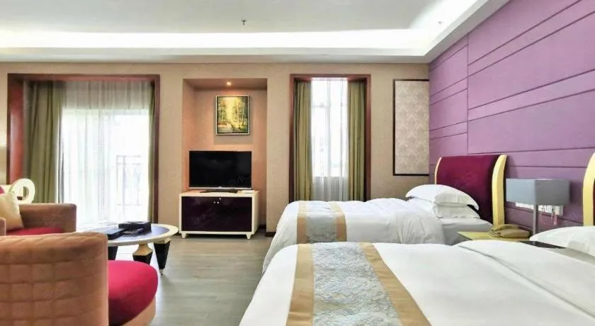 Bed in Hua Xia Pearl Hotel