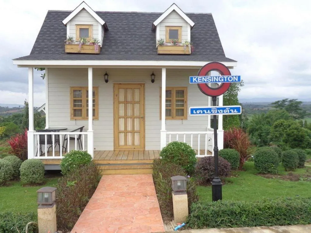 Montana Cotswolds Resort