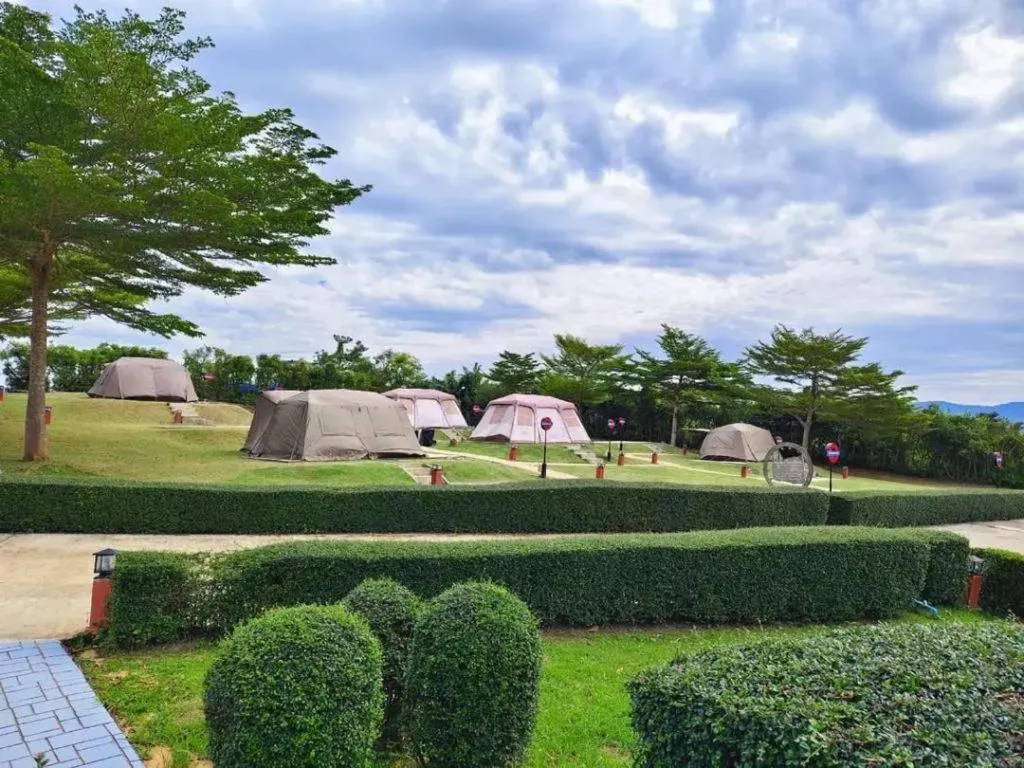 Montana Cotswolds Resort