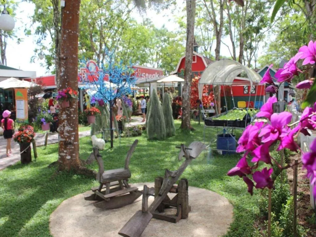 Montana Cotswolds Resort