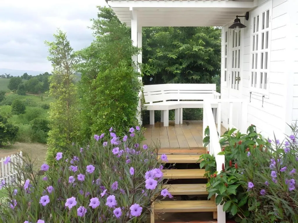 Montana Cotswolds Resort