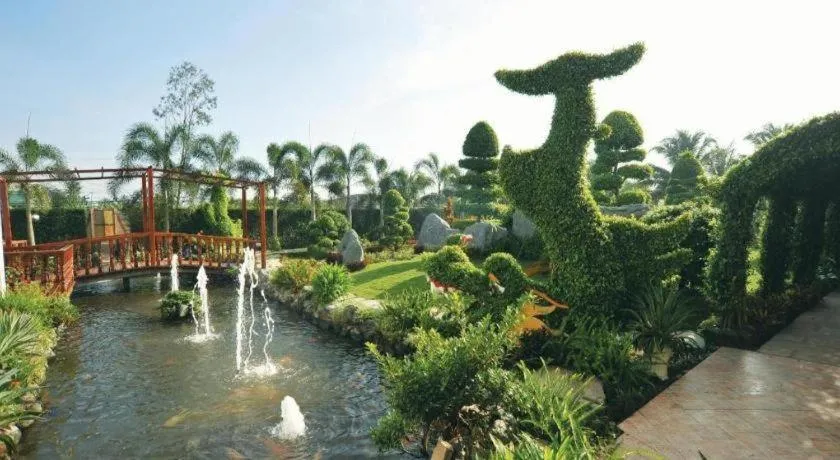 Forever Green Resort