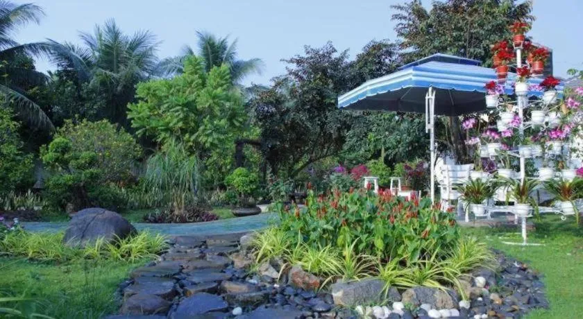 Forever Green Resort