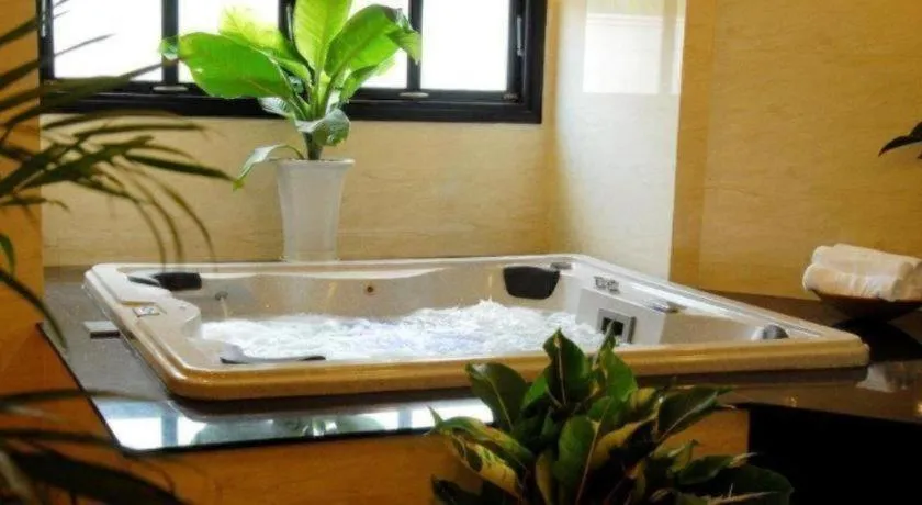 Forever Green Resort