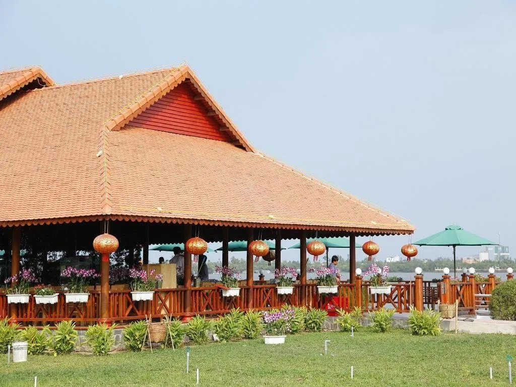 Forever Green Resort