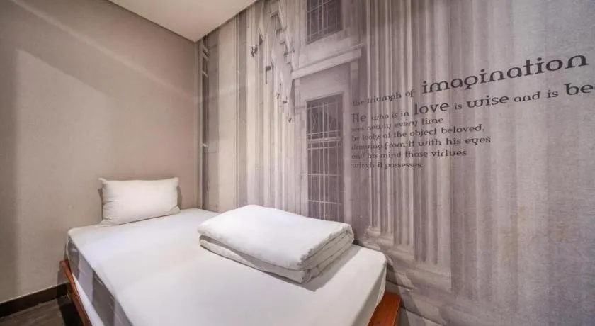 Bed in Hotel Highland