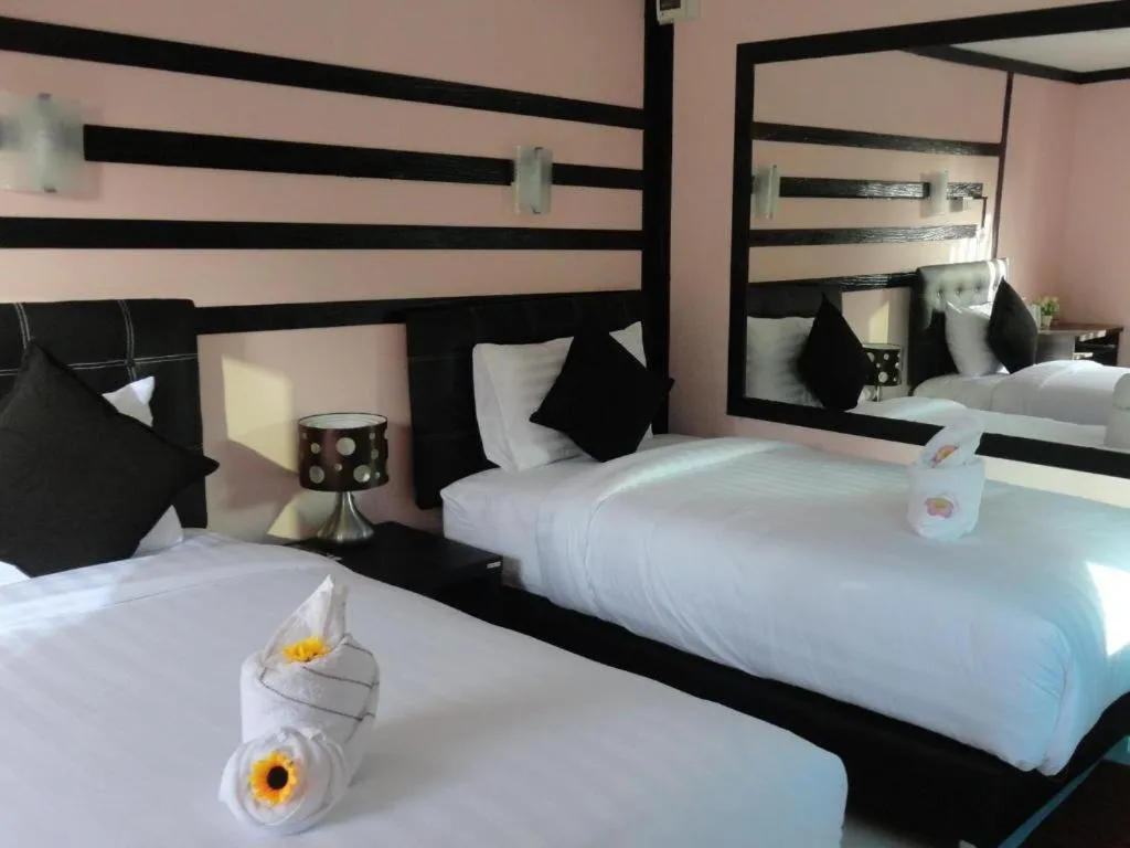 Bed in Love You Resort