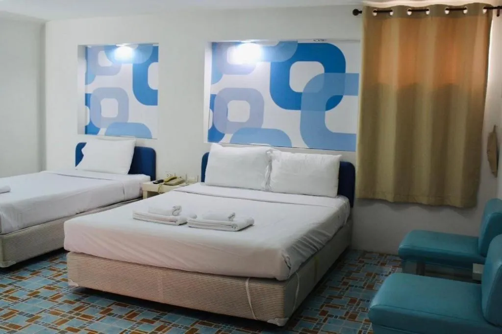 Bed in Bangsaen Villa Hotel