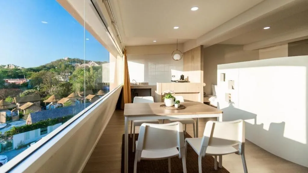 Bangsaen Villa Hotel