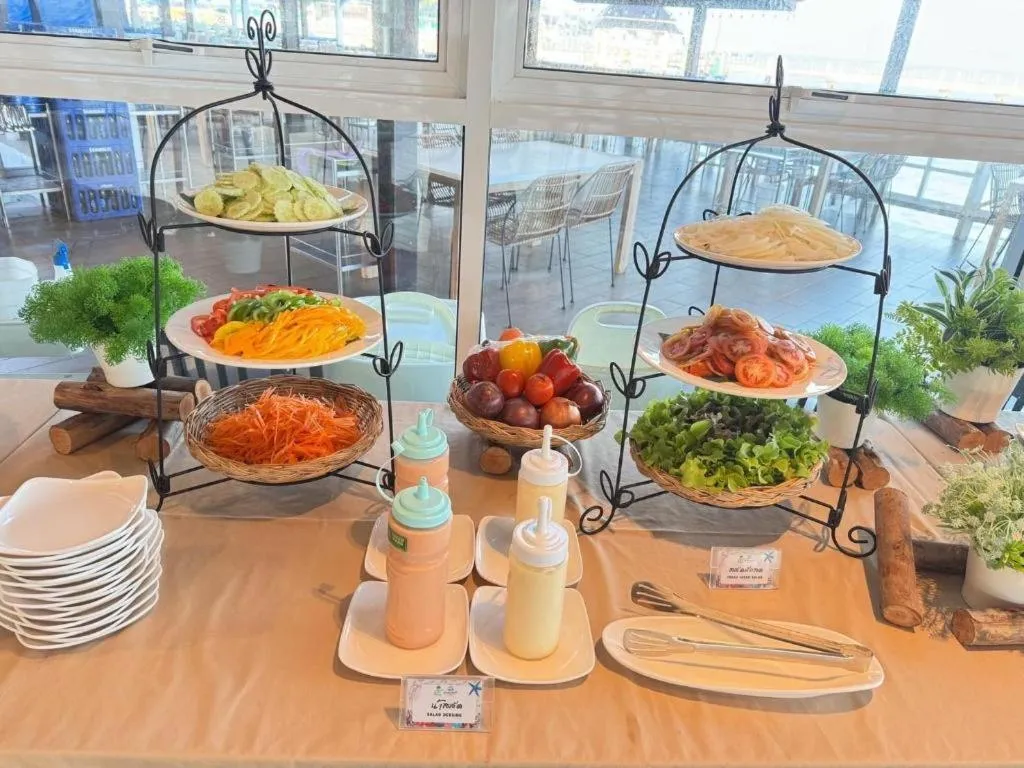 Bangsaen Villa Hotel