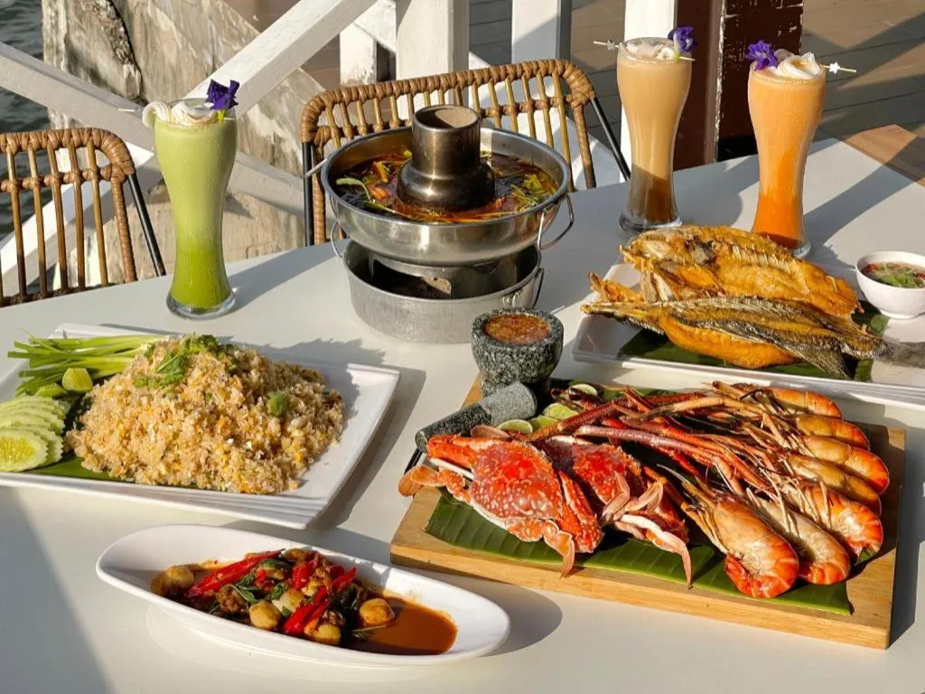 Bangsaen Villa Hotel