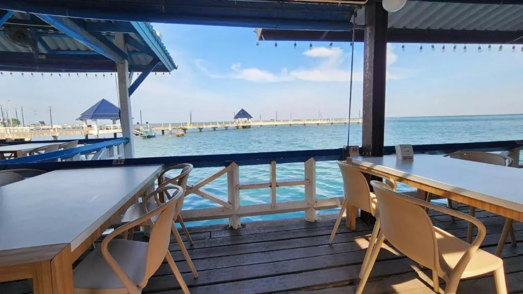 Bangsaen Villa Hotel