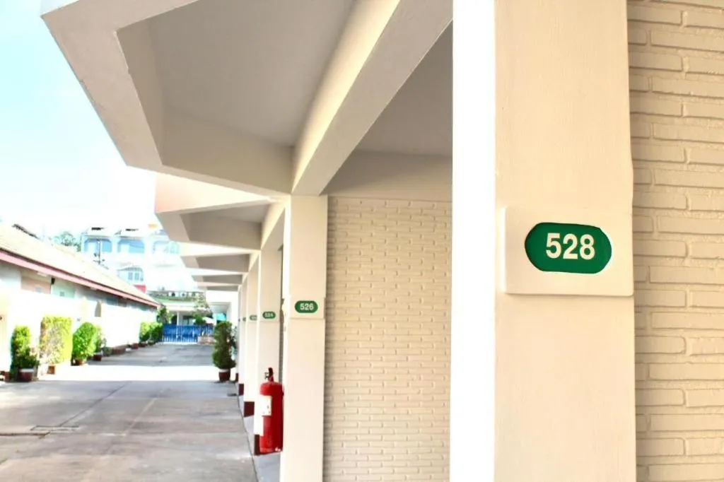 Bangsaen Villa Hotel