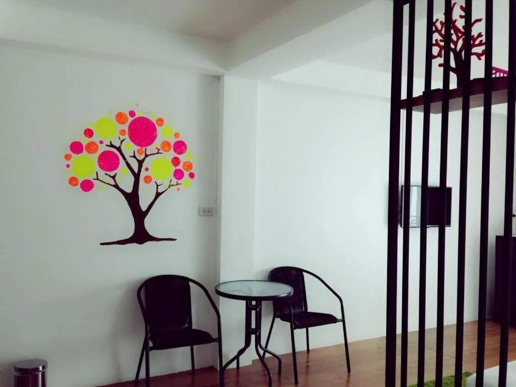 The Pride Hotel At Laemsing