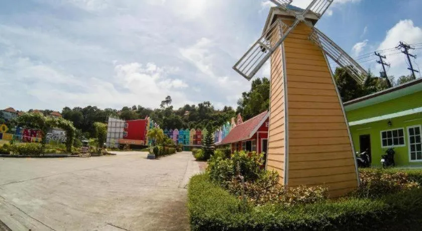 Holland Resort Phuket