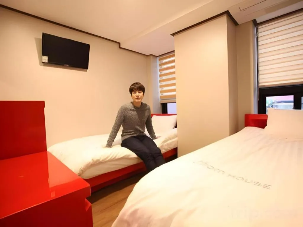 Bed in Myeongdong Mom House