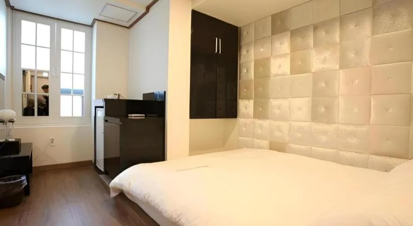 Bed in Myeongdong Mom House