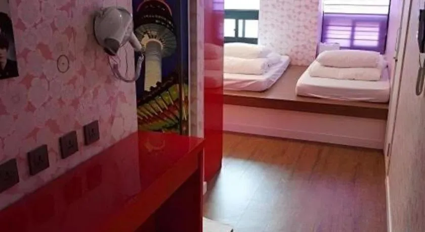 Bed in Myeongdong Mom House