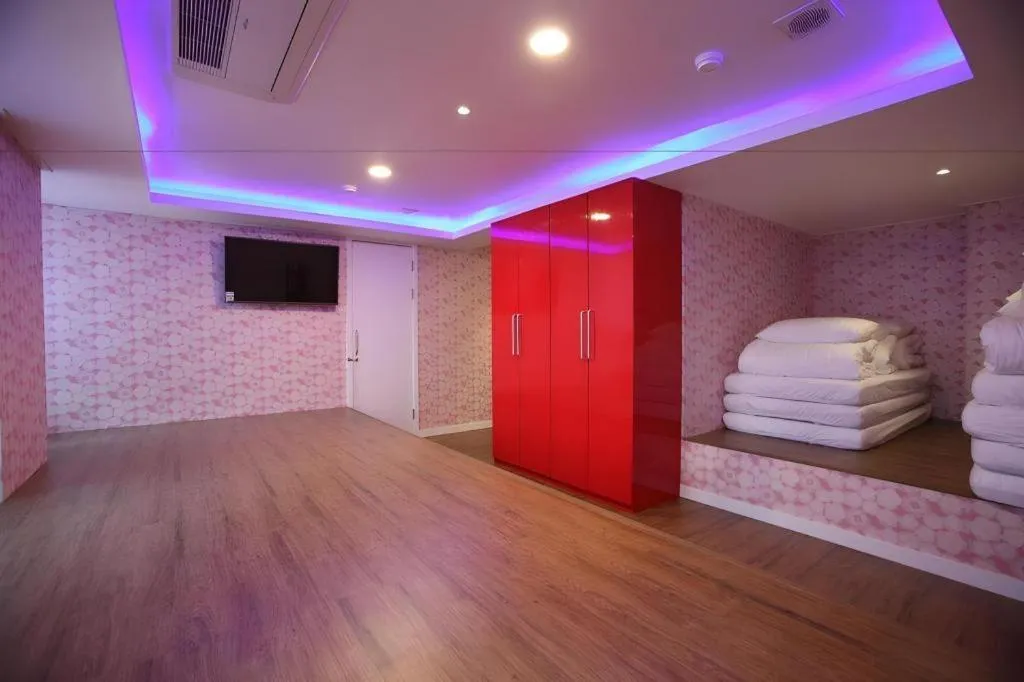 Myeongdong Mom House