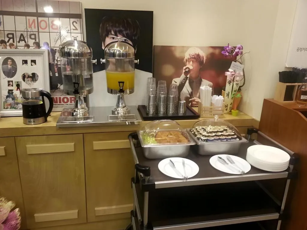 Myeongdong Mom House