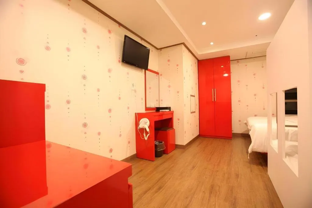 Myeongdong Mom House