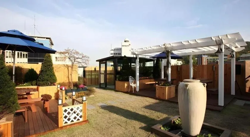 Myeongdong Mom House