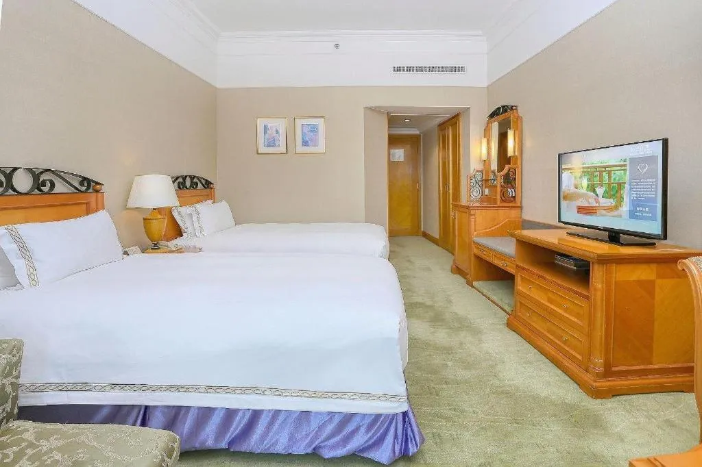 Bed in Regency Hotel