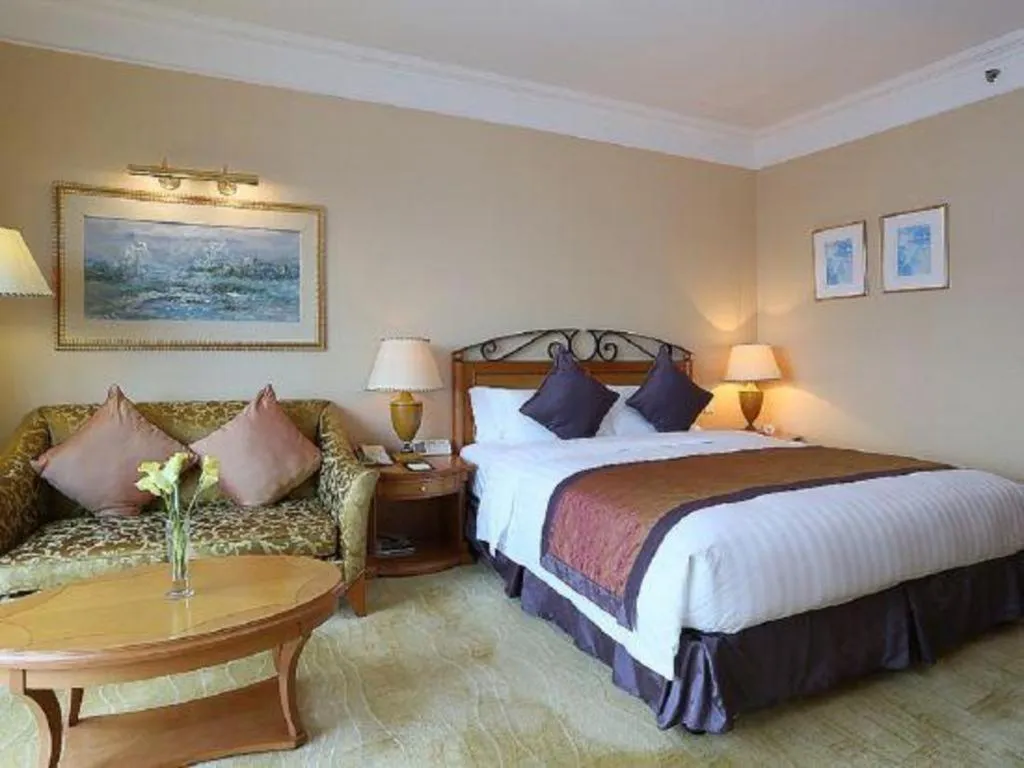 Bed in Regency Hotel