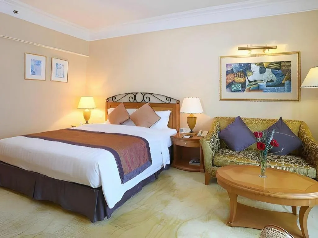 Bed in Regency Hotel