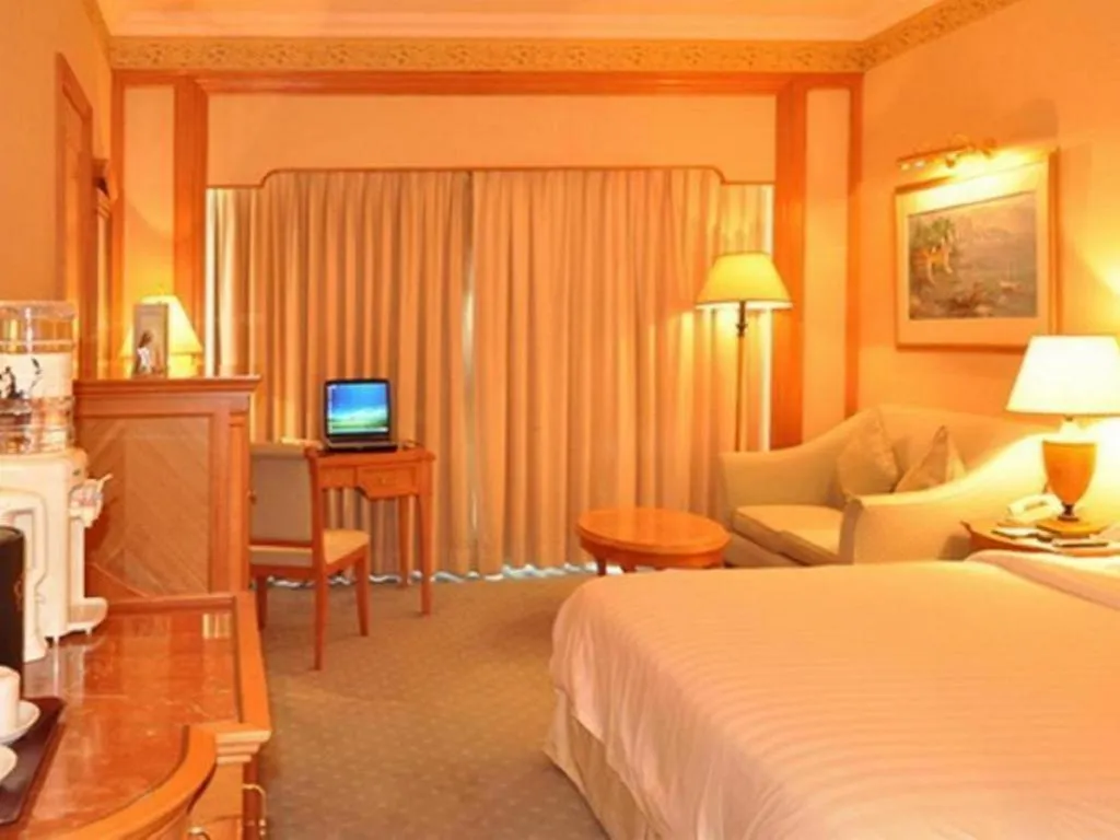 Bed in Regency Hotel