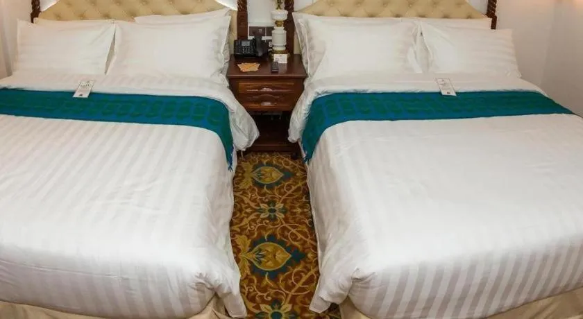 Bed in Hotel Luna Annex