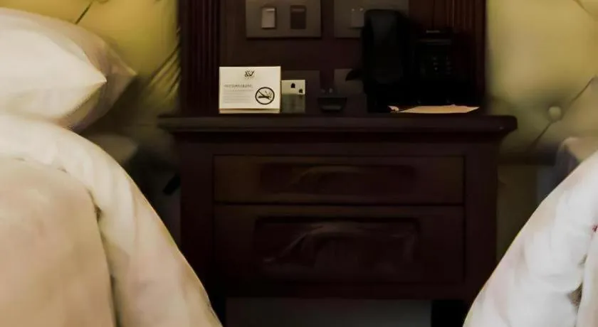 Bed in Hotel Luna Annex