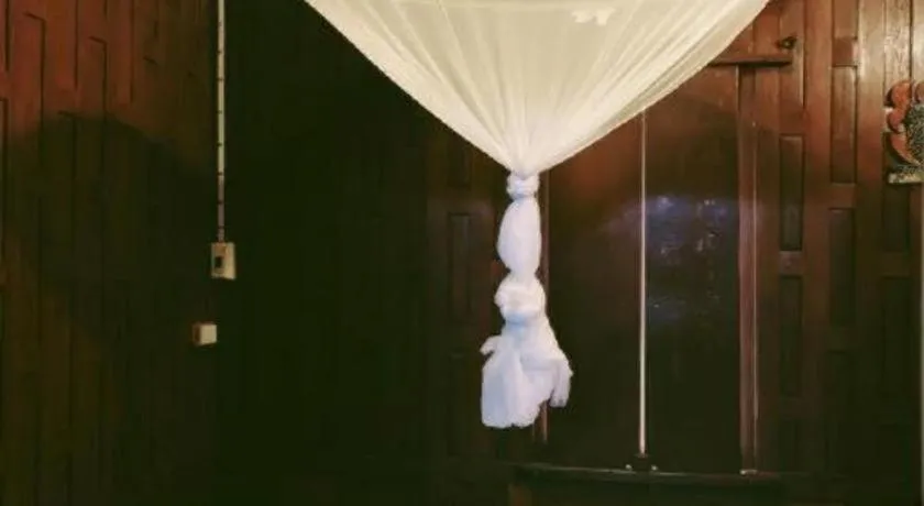 RuenNamyen Resort Amphawa