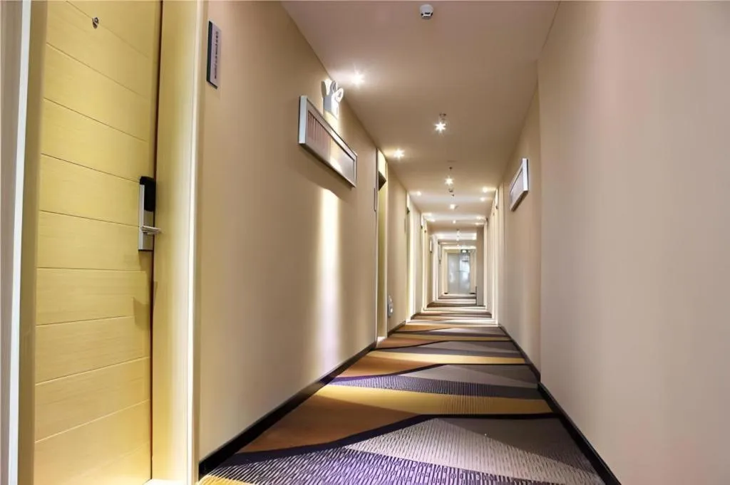 City Comfort Inn Shenzhen Nanshan Hi-Tech Industrial Park Majialong