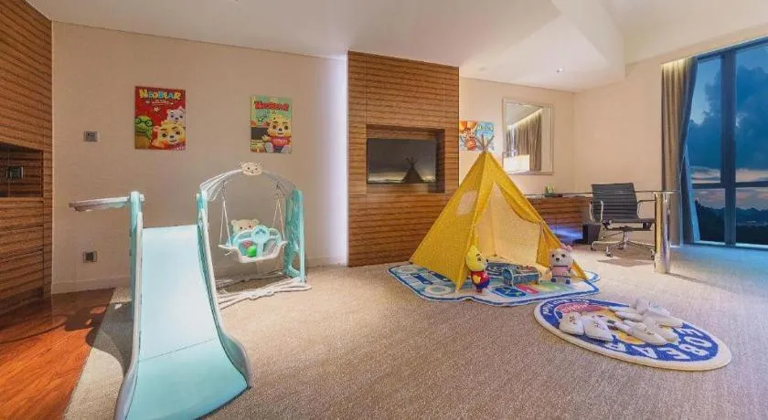 New World Guiyang Hotel