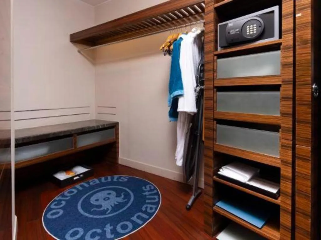 New World Guiyang Hotel