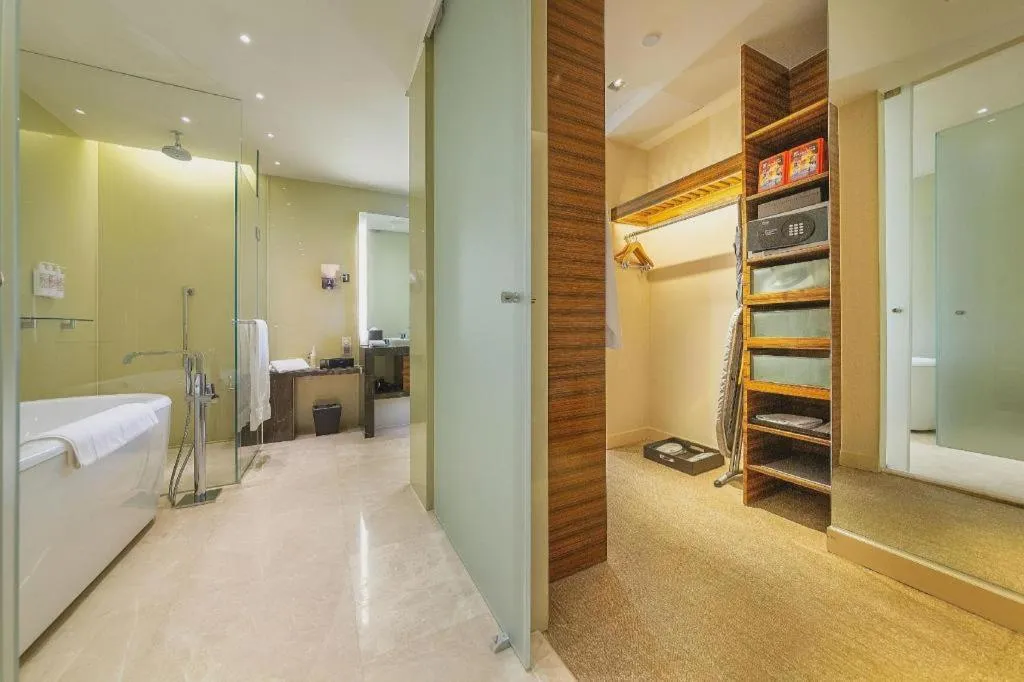 New World Guiyang Hotel