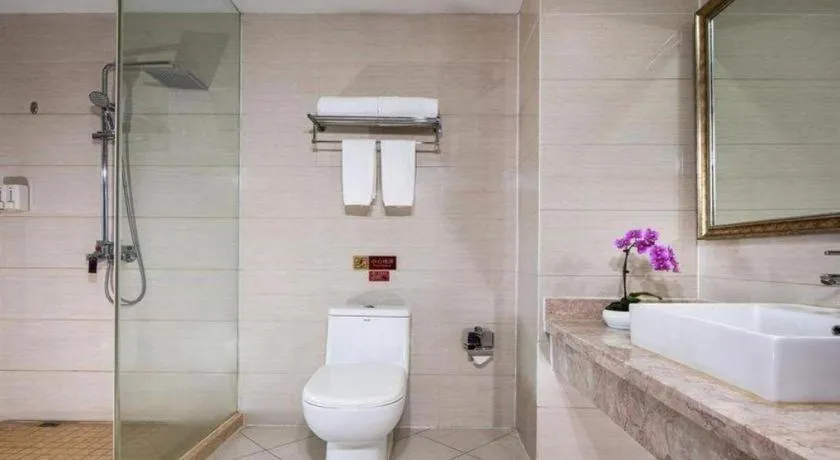 Vienna Hotel Hangzhou Binkang Road Metro Station